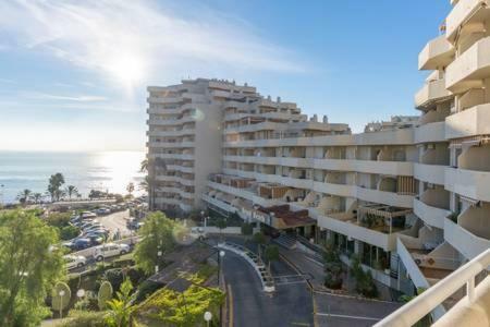 Estudio Apartamento Nuevo Benalbeach 贝纳尔马德纳 外观 照片